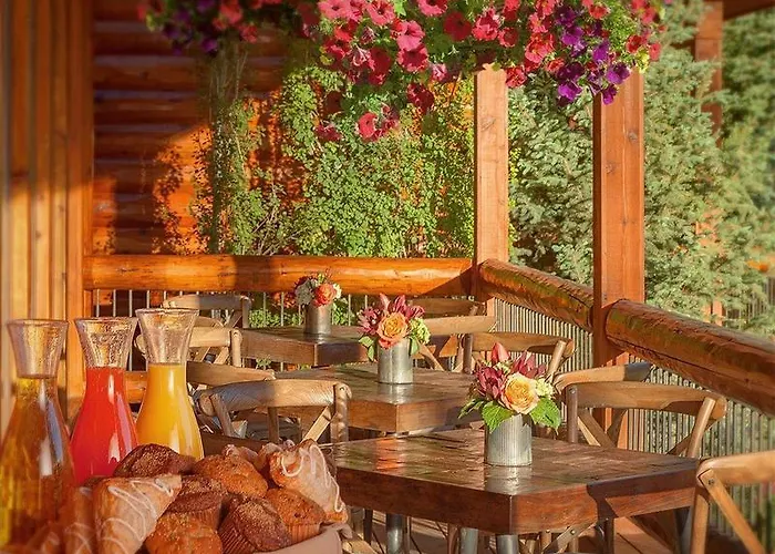 Resort Rustic Creekside