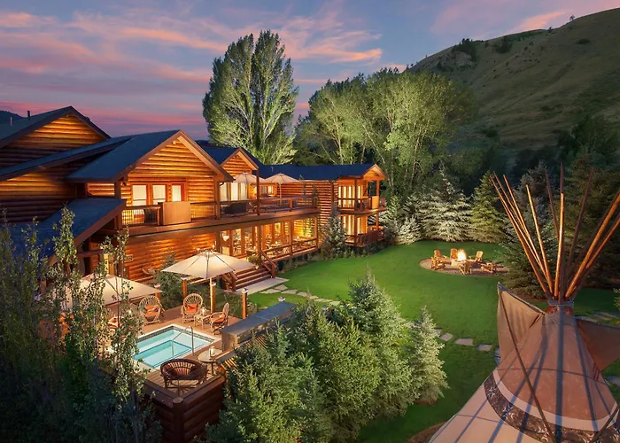 Rustic Creekside 4*